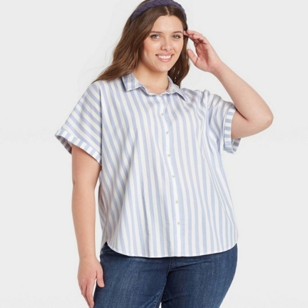 Women's Button-Up Striped Short Sleeve Shirt White & Blue- Universal Thread